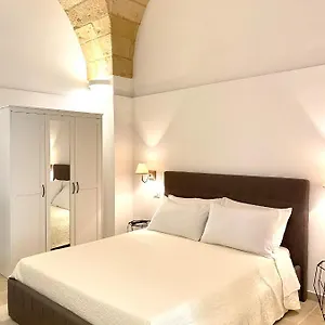 https://dadaumpa-suite.lecce-hotels.com